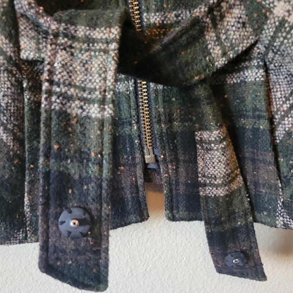 CAbi #611 All Tied Up Plaid Wool Blend Vest, M - Picture 4 of 11